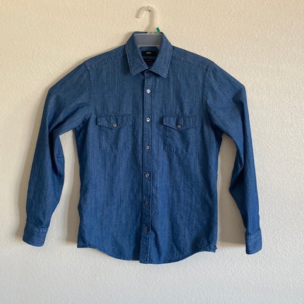 BOSS by Hugo Boss Men’s Denim Buttons Down Shirt Size S
